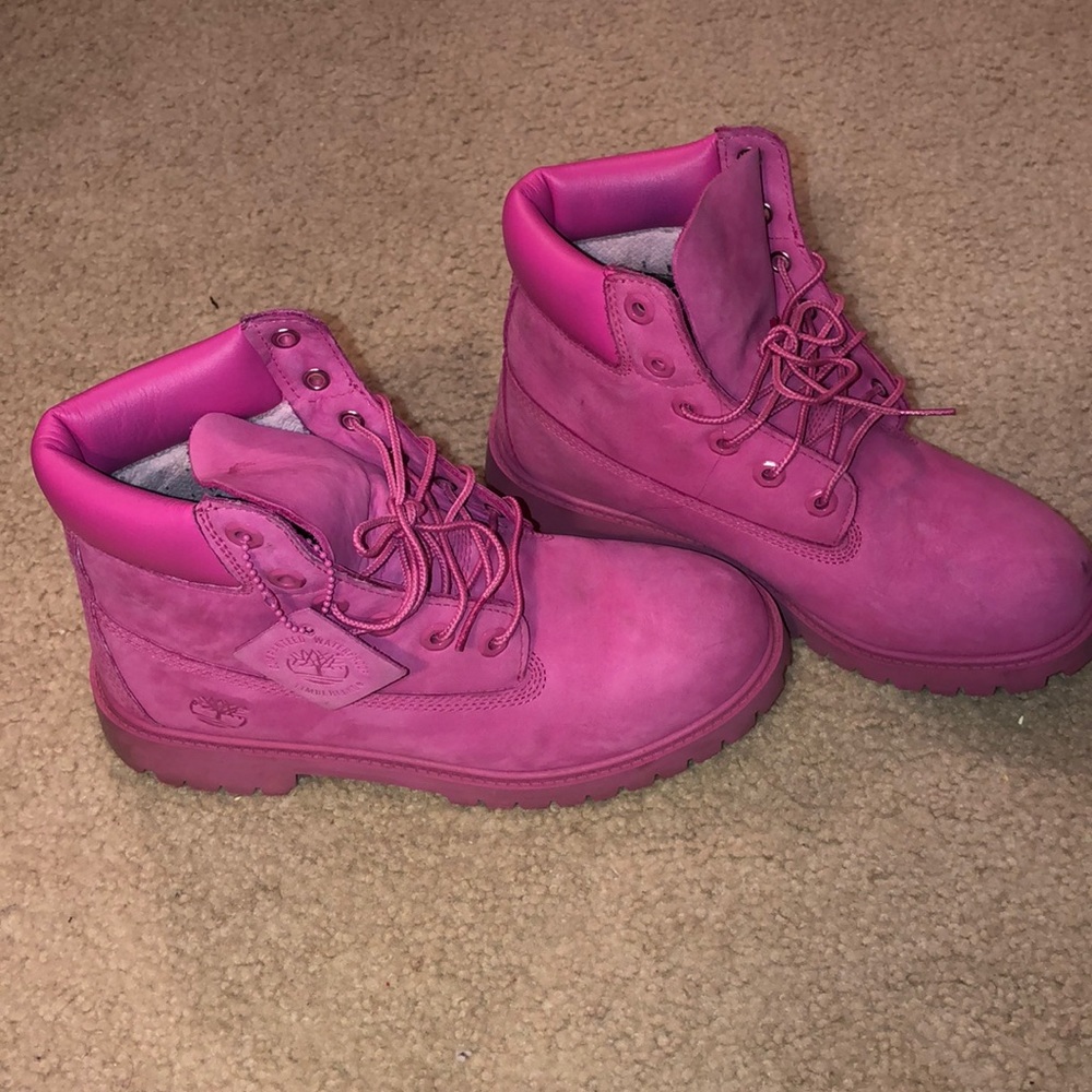 hot pink waterproof timberlands
